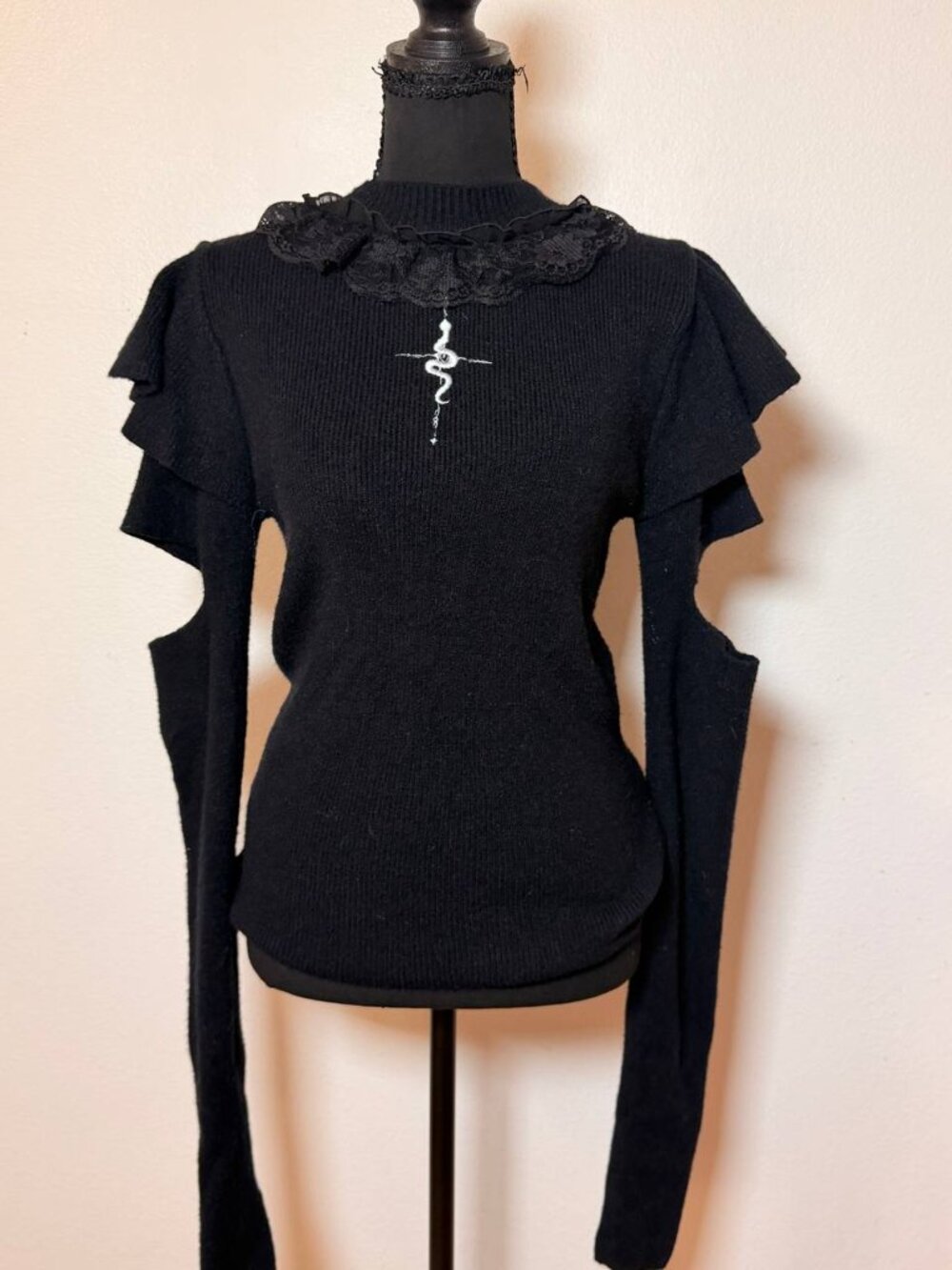 Black Gothic Ruffle Lace Collar Y2K Embroidered Cutout Sleeve Jirai Kei